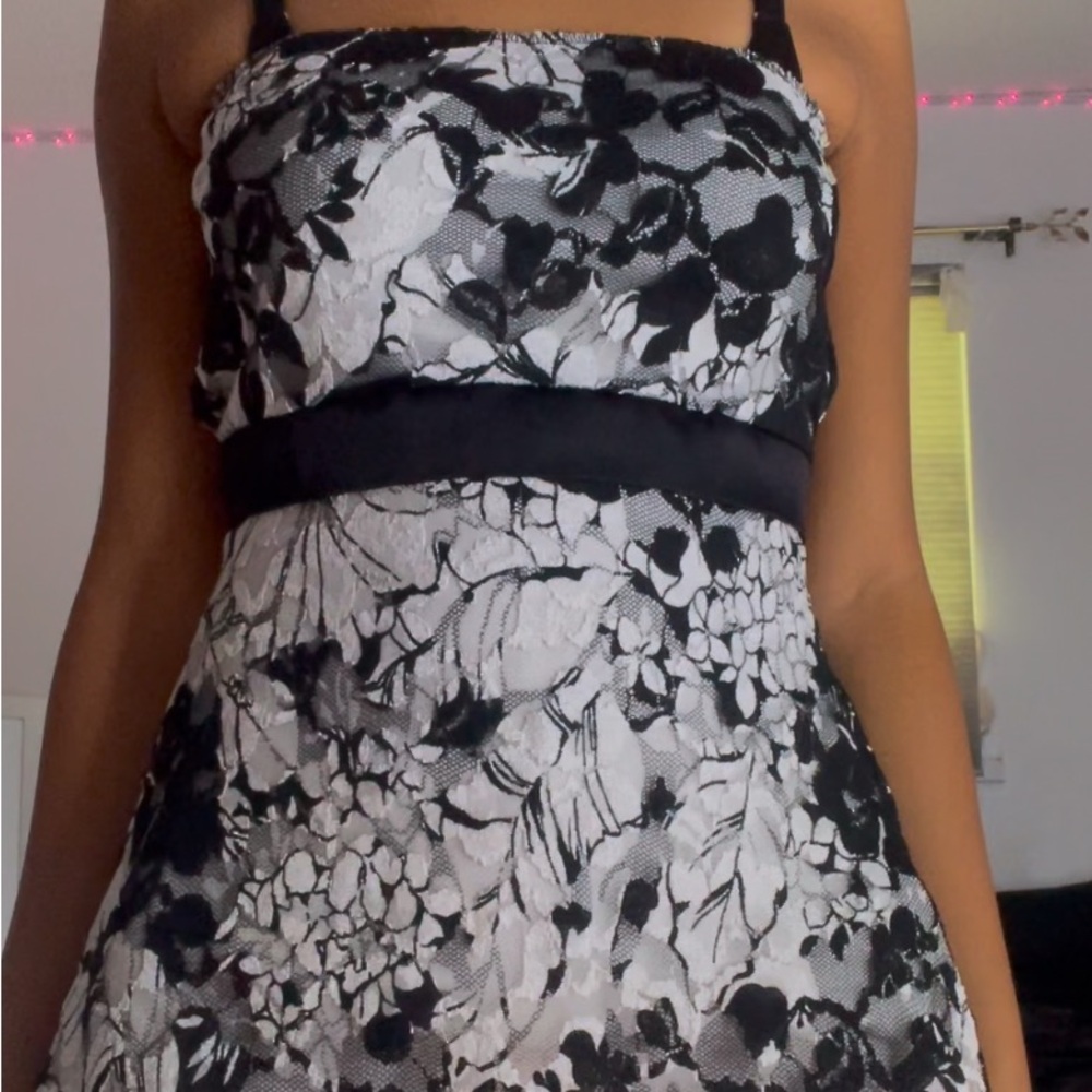 MKM Designs Strapless Black and White top lace overlay women’s size S Y2K/90s